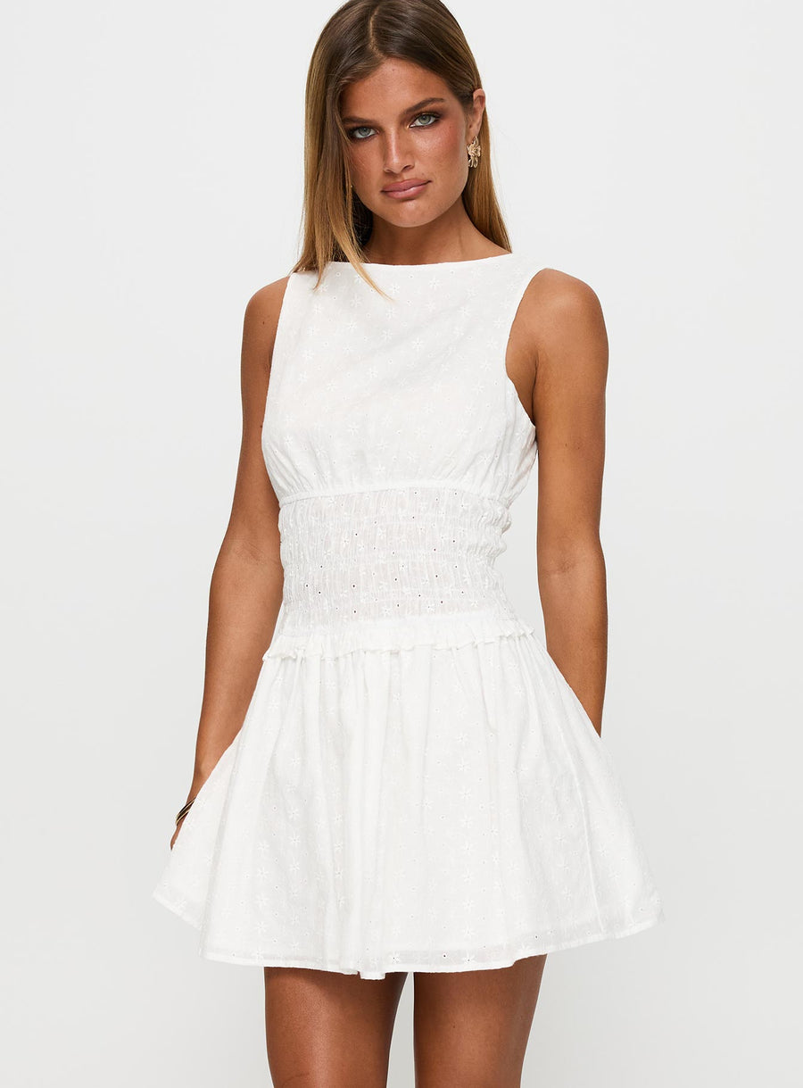 Yennifer Shirred Broiderie Mini Dress White · photo 2
