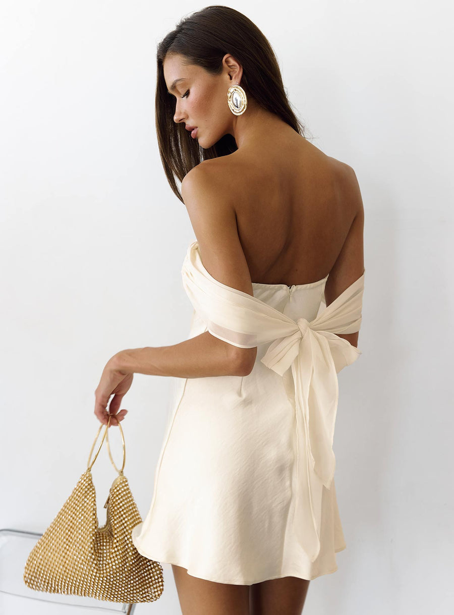 Adoration Mini Dress Cream · photo 12