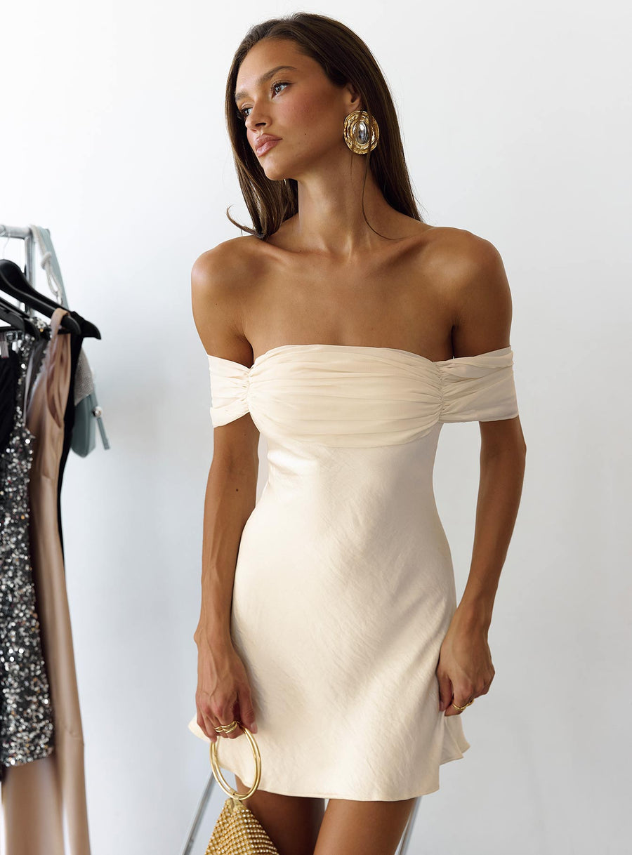 Adoration Mini Dress Cream · photo 1