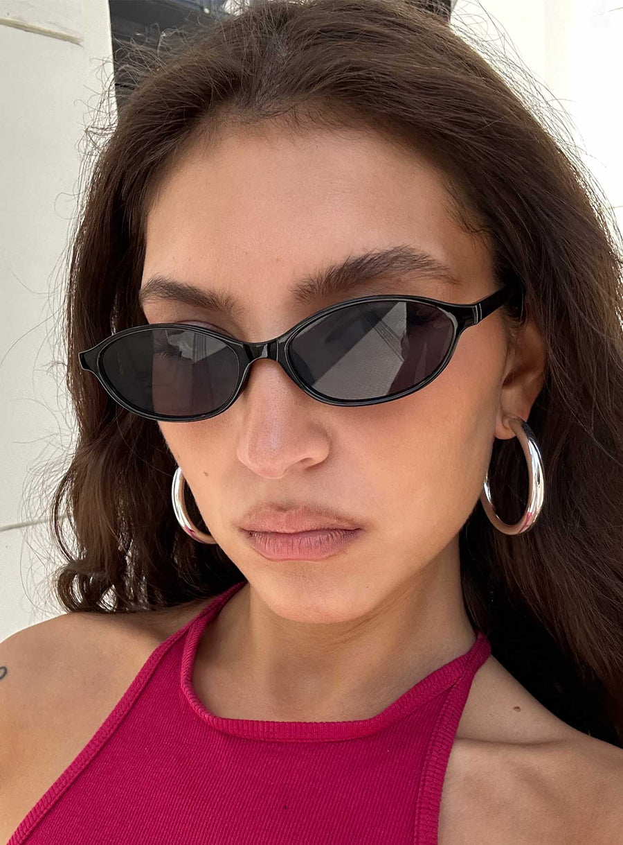 Wonderful World Sunglasses Black · photo 5